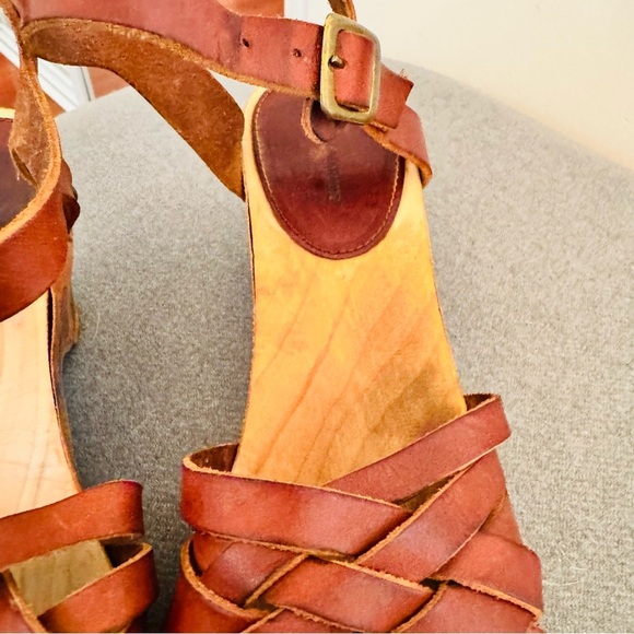 Isabel Marant Brown Leather Floral Heel Platform Sandals - Picture 7 of 8